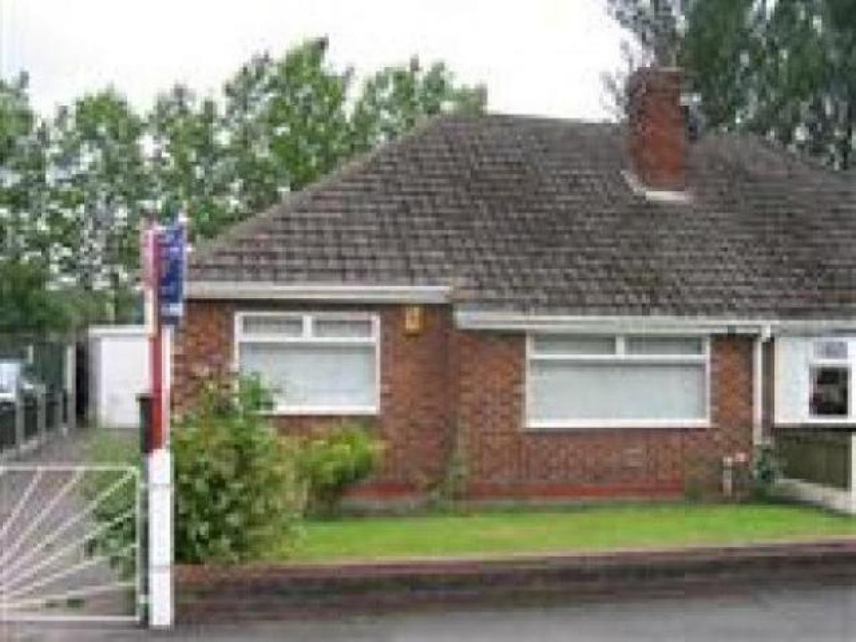 Picture of Bungalow For Rent in Warrington, Cheshire, United Kingdom