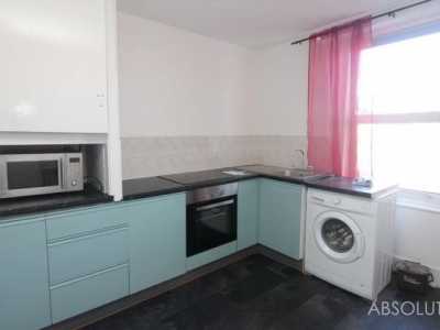 Apartment For Rent in Torquay, United Kingdom