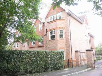 Apartment For Rent in Walton on Thames, United Kingdom