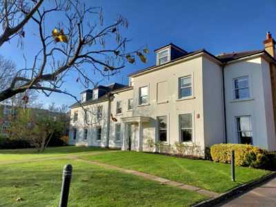 Apartment For Rent in Redhill, United Kingdom