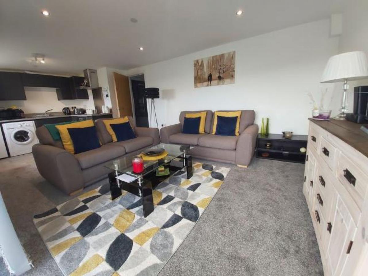 Picture of Apartment For Rent in Halifax, West Yorkshire, United Kingdom