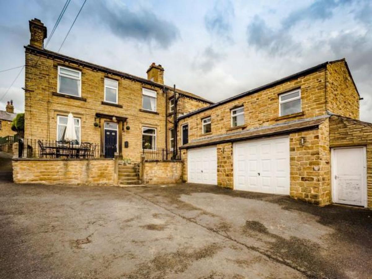 Picture of Home For Rent in Huddersfield, West Yorkshire, United Kingdom