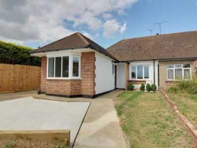 Bungalow For Rent in Leigh on Sea, United Kingdom