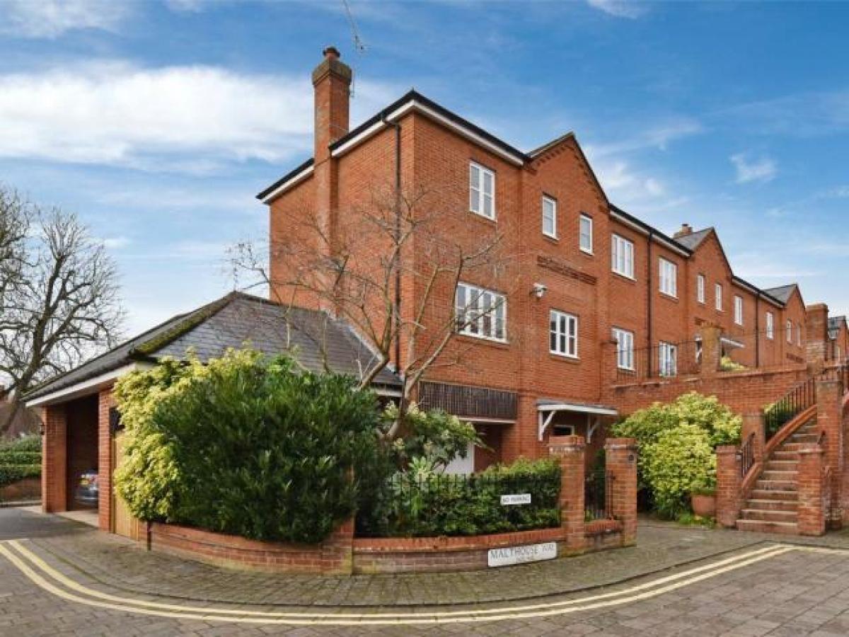 Picture of Home For Rent in Marlow, Buckinghamshire, United Kingdom