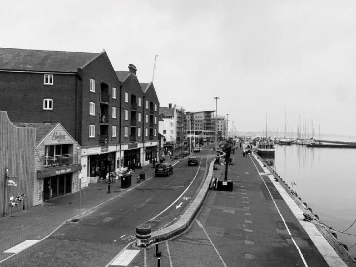 Picture of Apartment For Rent in Poole, Dorset, United Kingdom