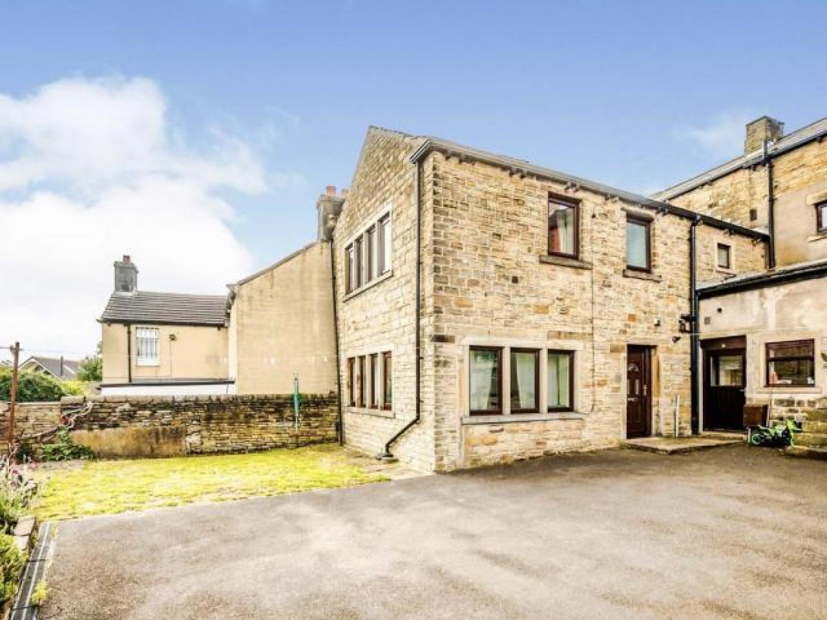 Picture of Home For Rent in Huddersfield, West Yorkshire, United Kingdom