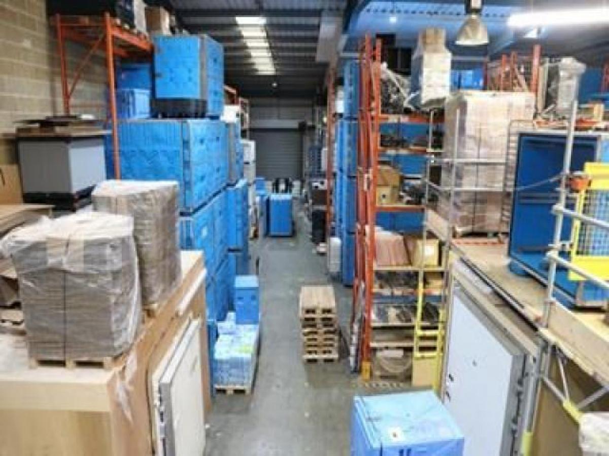 Picture of Industrial For Rent in Reading, Berkshire, United Kingdom