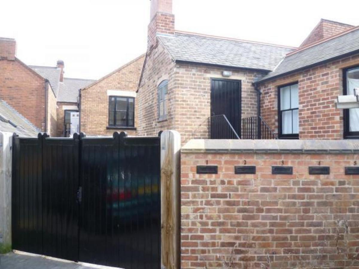 Picture of Apartment For Rent in Swadlincote, Derbyshire, United Kingdom