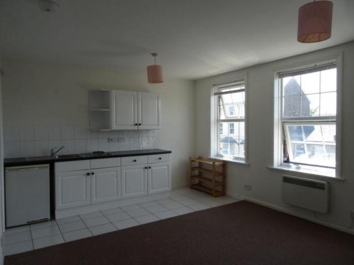 Picture of Apartment For Rent in Surbiton, Greater London, United Kingdom