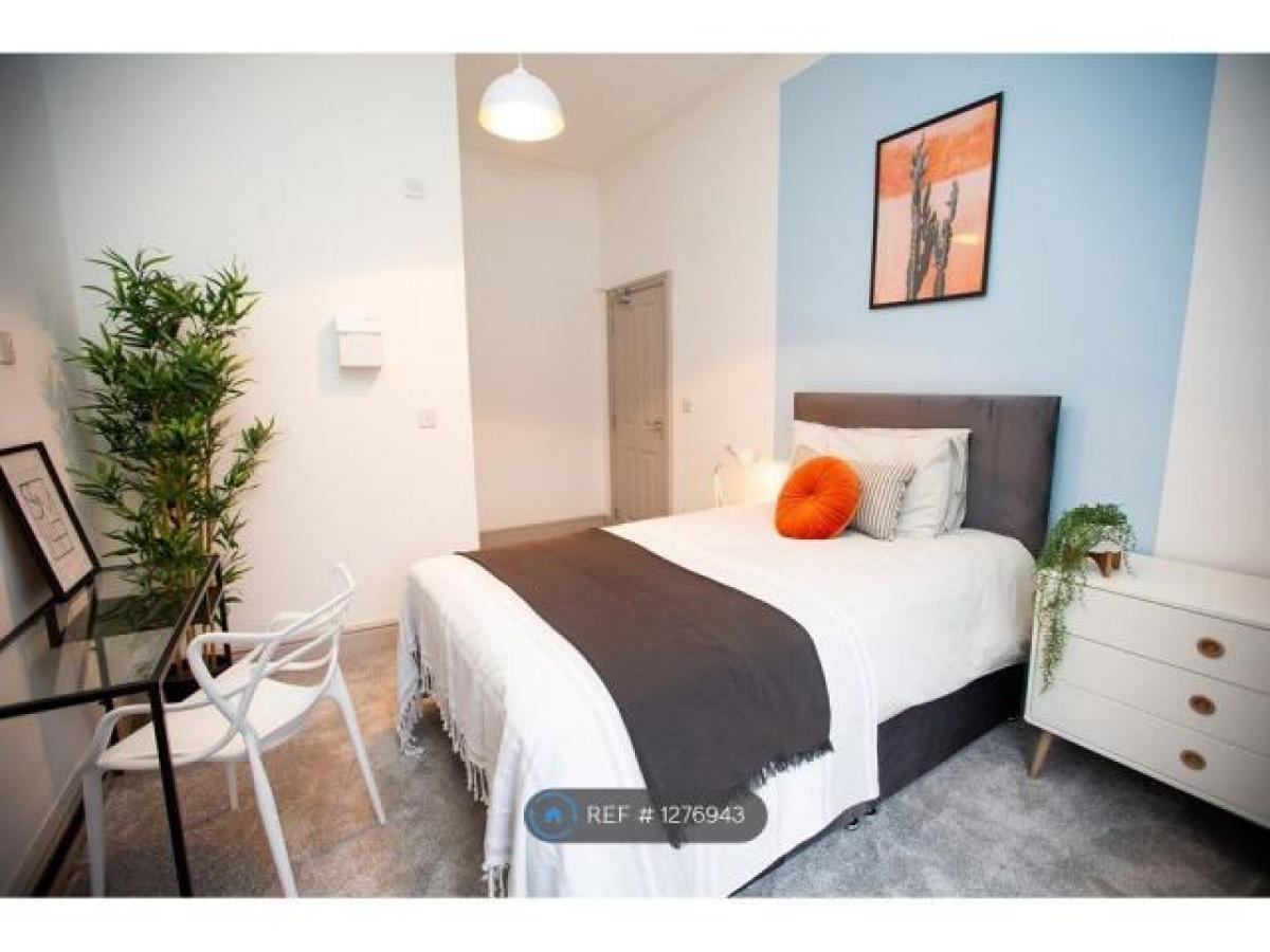 Picture of Apartment For Rent in Leigh, Greater Manchester, United Kingdom