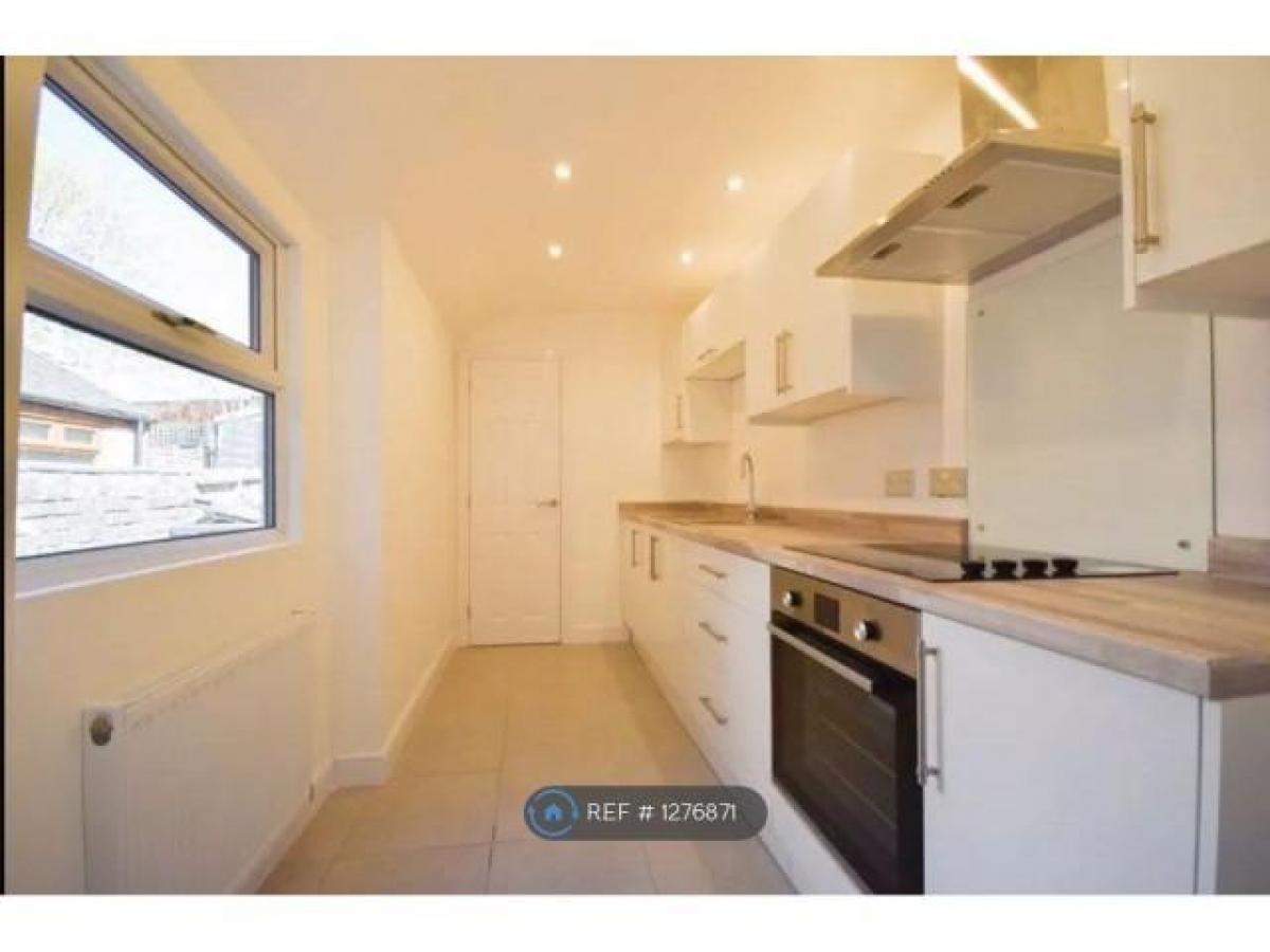 Picture of Apartment For Rent in Newcastle under Lyme, Staffordshire, United Kingdom