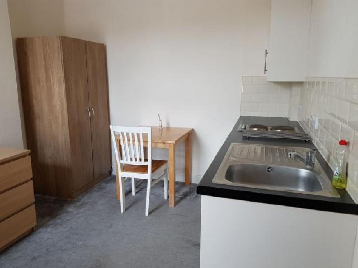 Picture of Apartment For Rent in Aylesbury, Buckinghamshire, United Kingdom