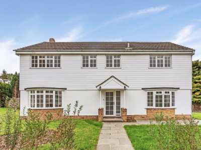 Home For Rent in Surbiton, United Kingdom