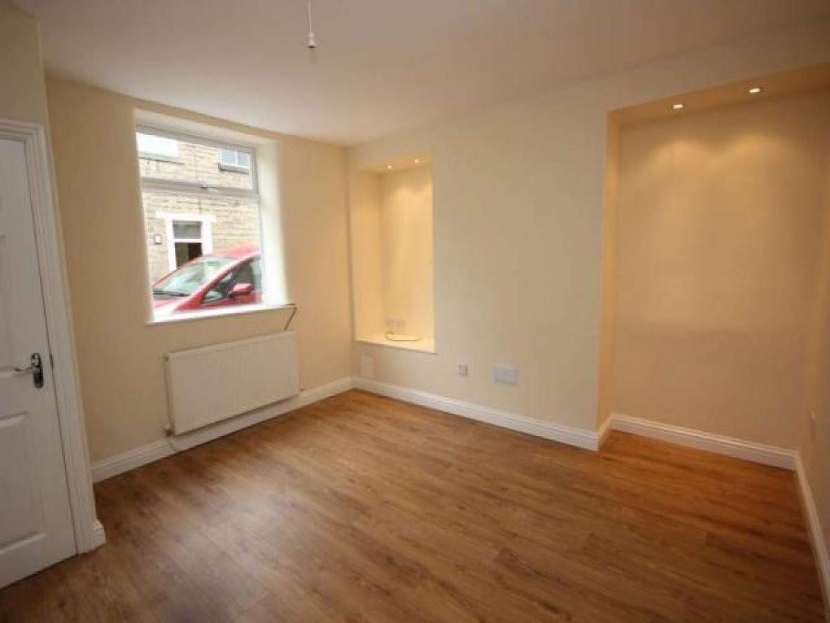 Picture of Home For Rent in Stalybridge, Greater Manchester, United Kingdom