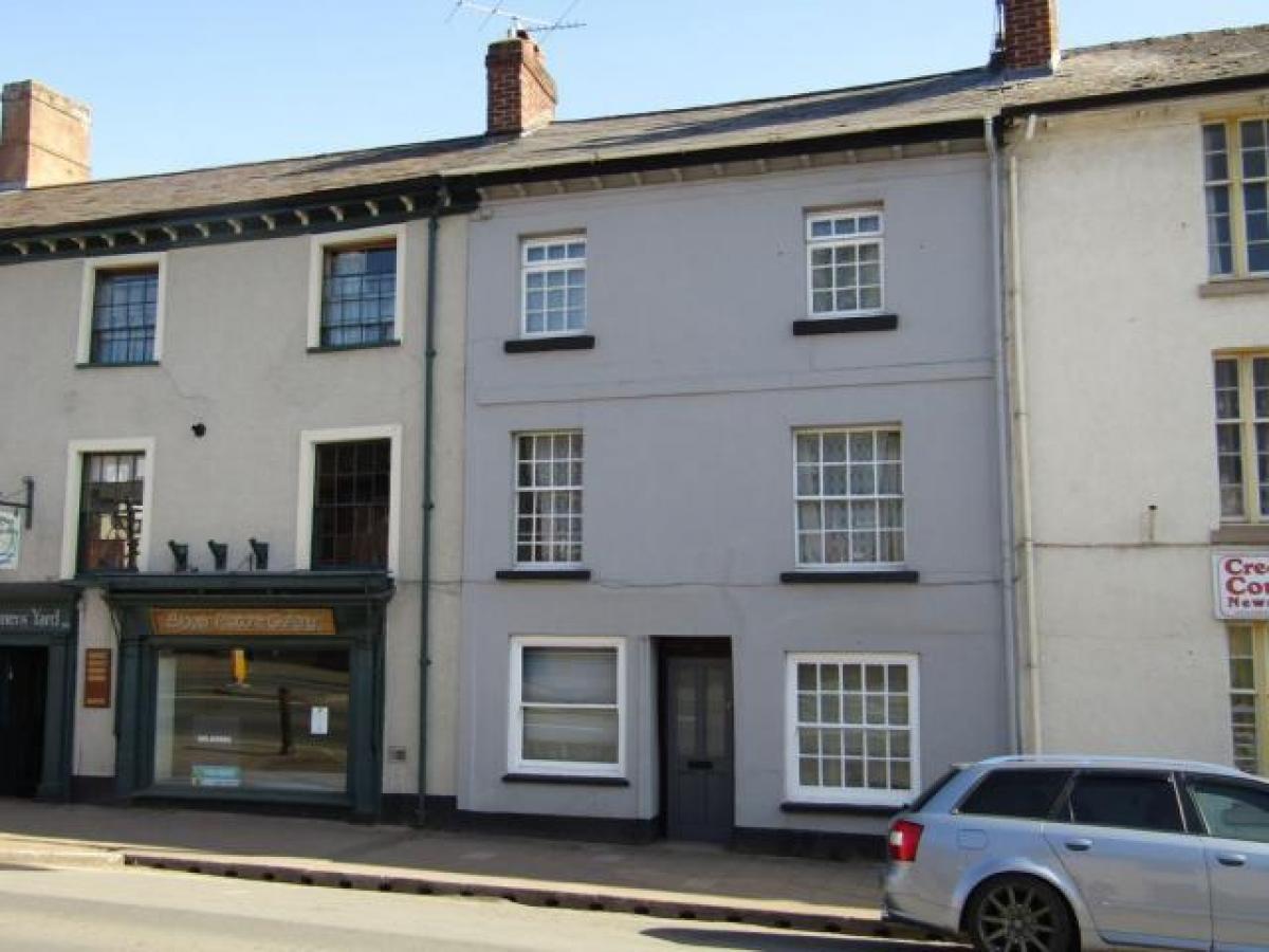 Picture of Apartment For Rent in Crediton, Devon, United Kingdom