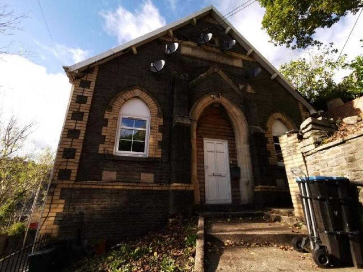 Picture of Apartment For Rent in Abertillery, Gwent, United Kingdom