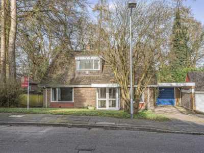 Home For Rent in Crowthorne, United Kingdom