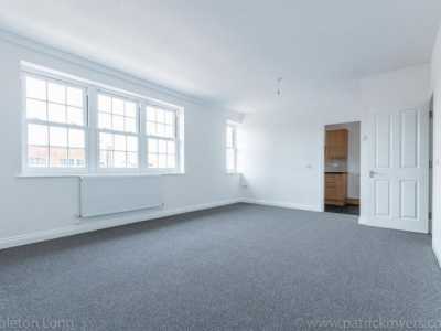 Apartment For Rent in East Grinstead, United Kingdom