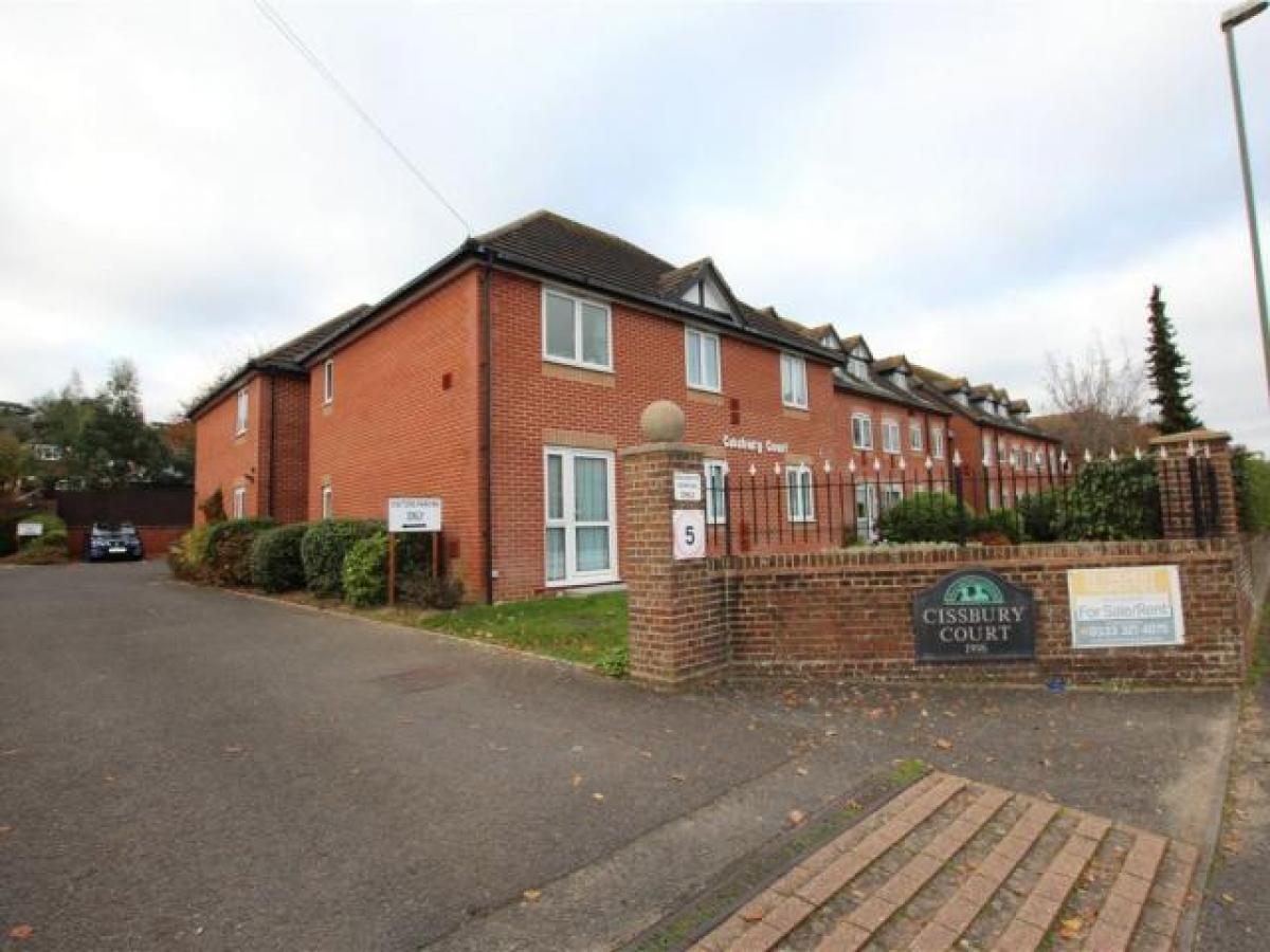 Picture of Apartment For Rent in Worthing, West Sussex, United Kingdom