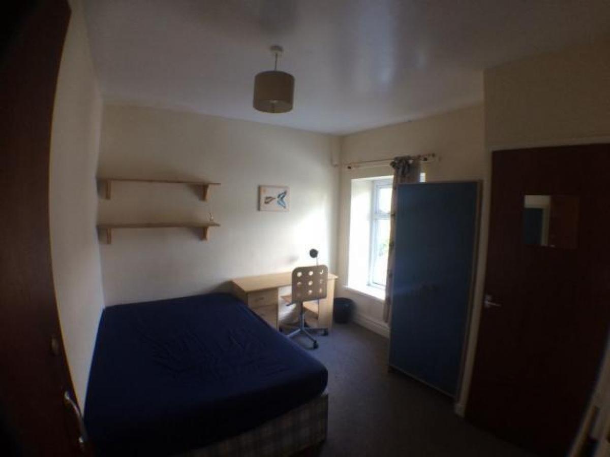 Picture of Home For Rent in Pontypridd, Mid Glamorgan, United Kingdom
