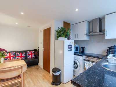 Bungalow For Rent in London, United Kingdom