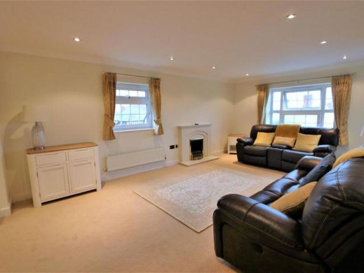 Picture of Apartment For Rent in Eastbourne, East Sussex, United Kingdom