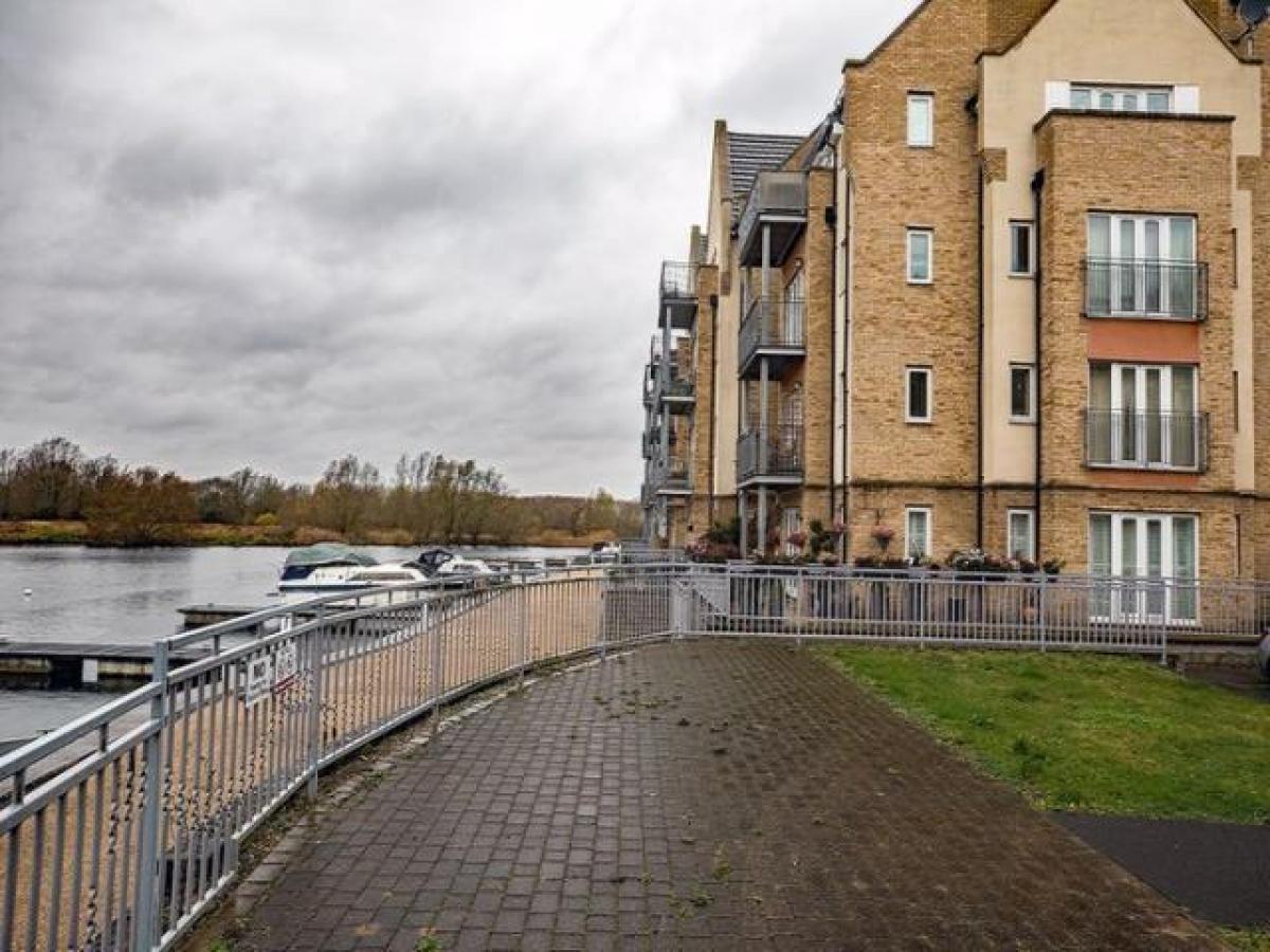 Picture of Apartment For Rent in Saint Neots, Cambridgeshire, United Kingdom