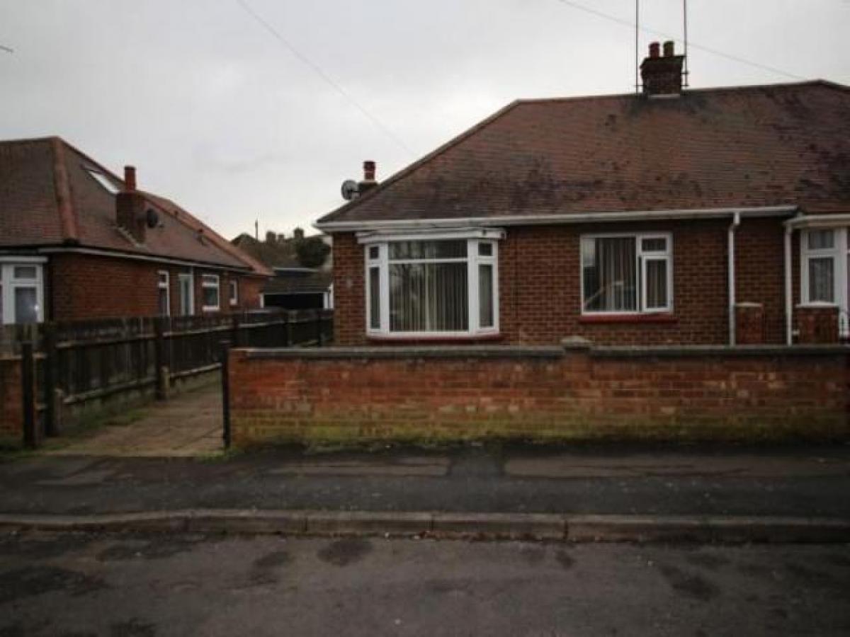 Picture of Bungalow For Rent in Rushden, Northamptonshire, United Kingdom