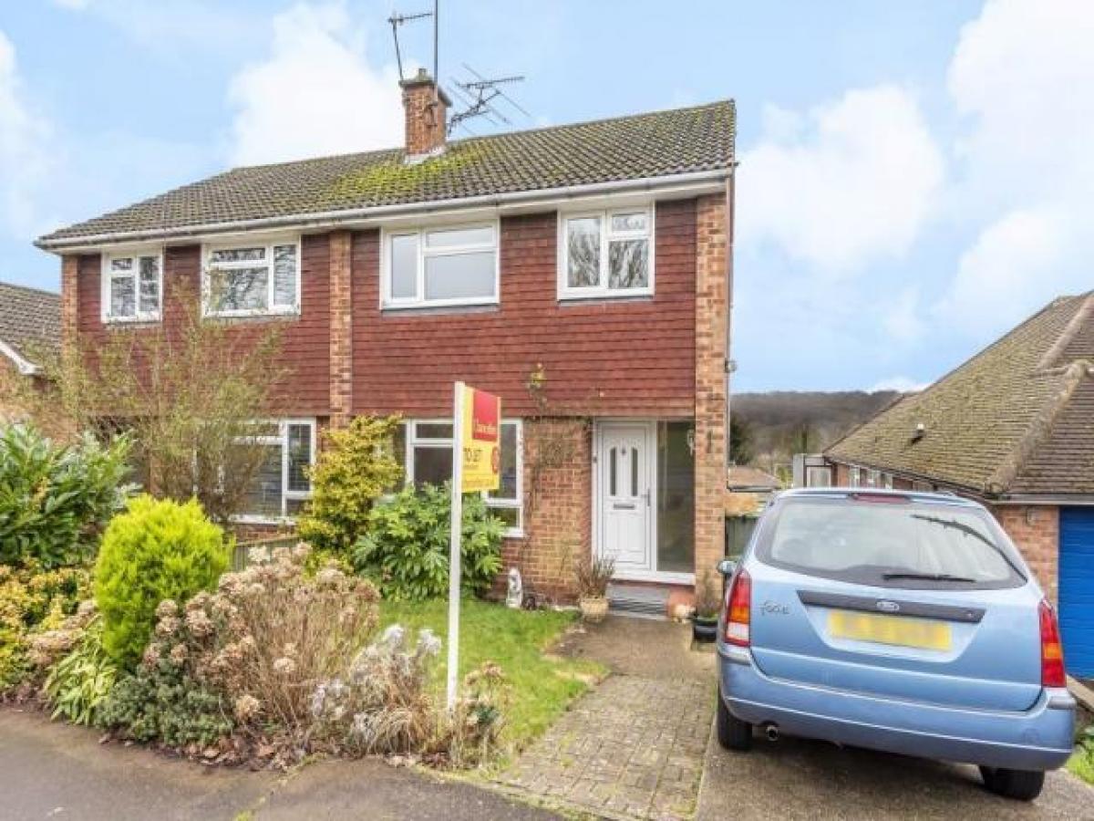 Picture of Home For Rent in High Wycombe, Buckinghamshire, United Kingdom