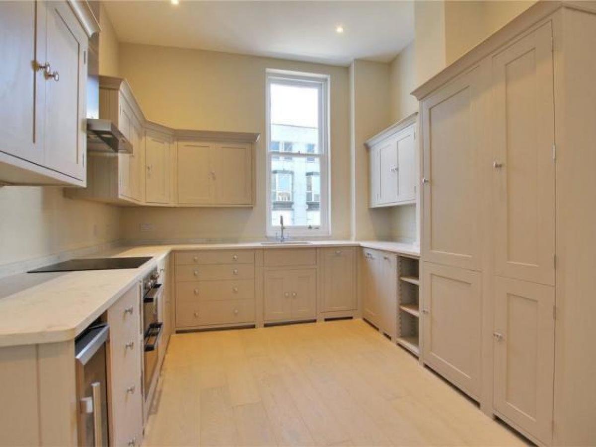 Picture of Apartment For Rent in Worthing, West Sussex, United Kingdom