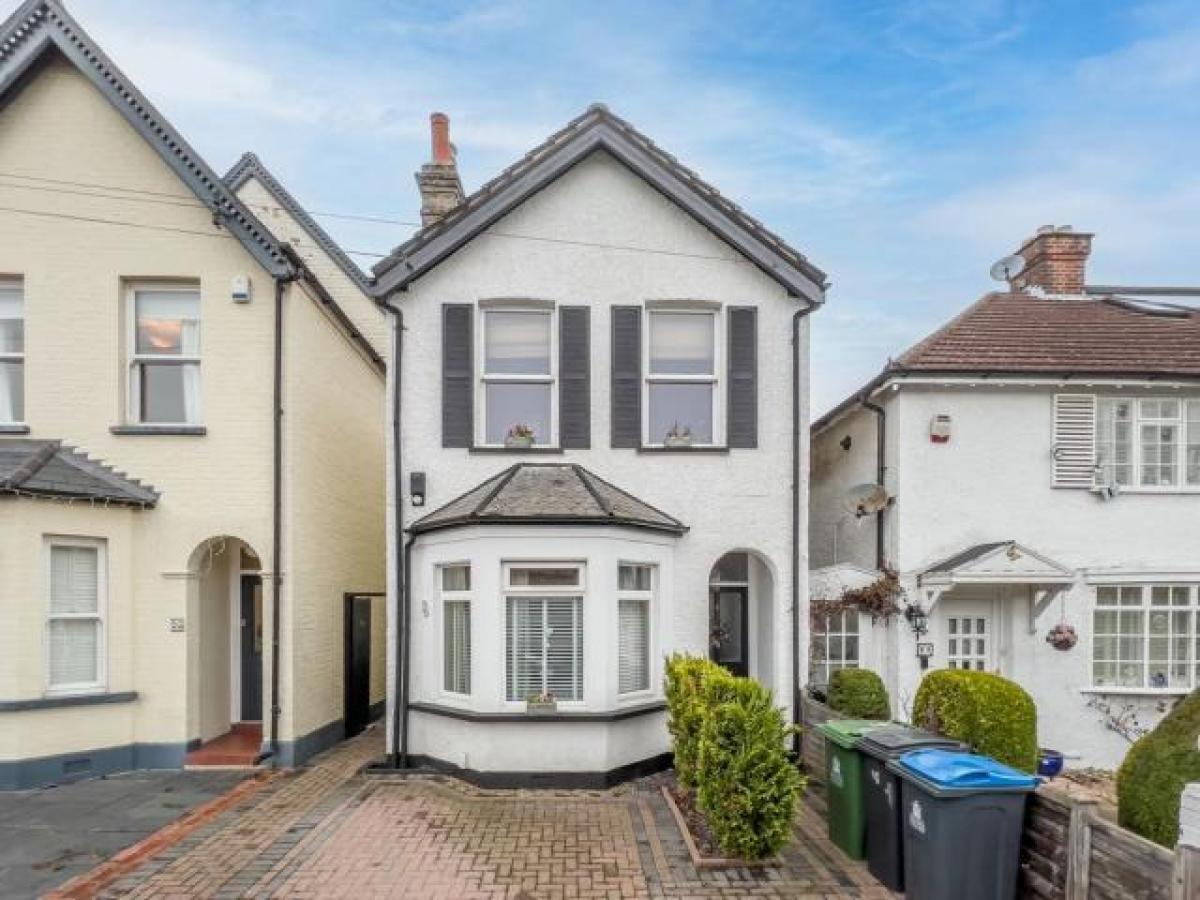 Picture of Apartment For Rent in Surbiton, Greater London, United Kingdom