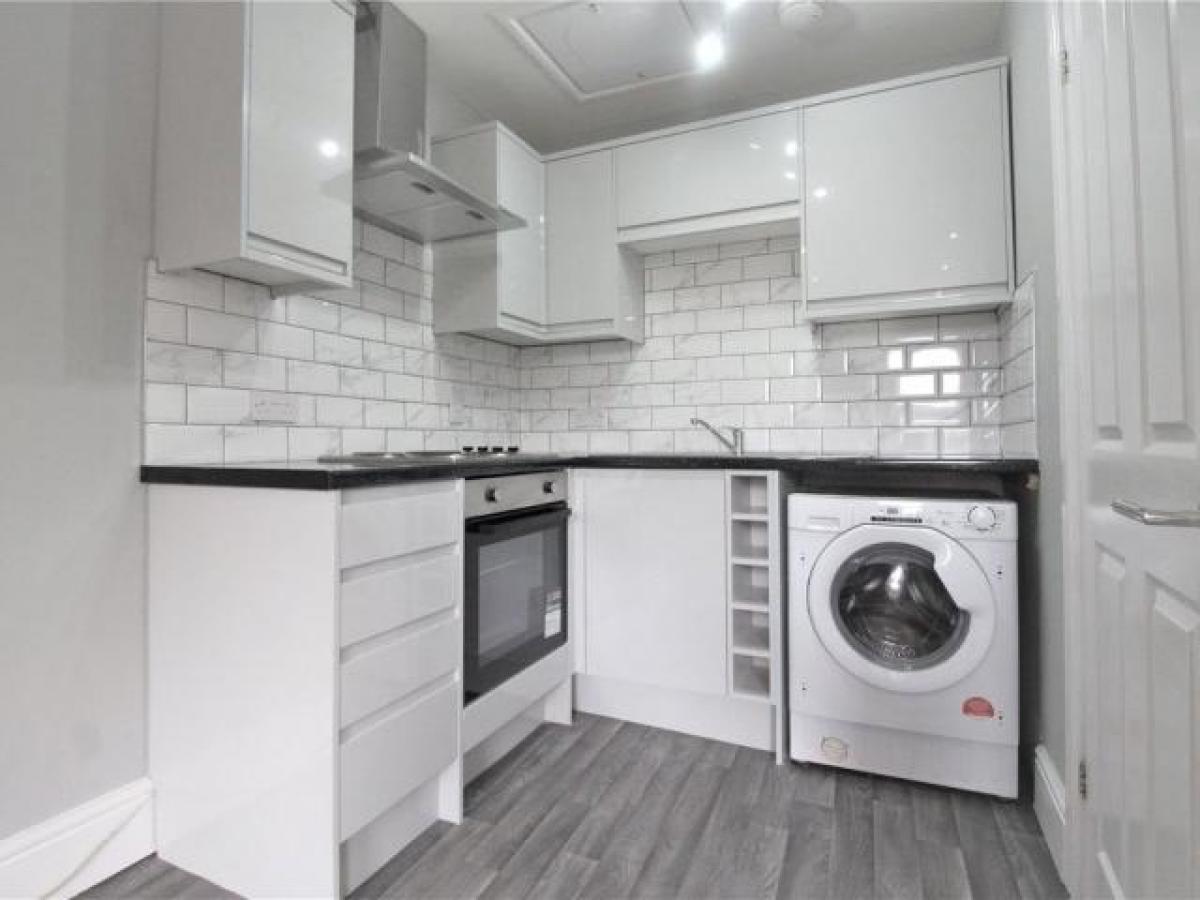 Picture of Apartment For Rent in Gravesend, Kent, United Kingdom