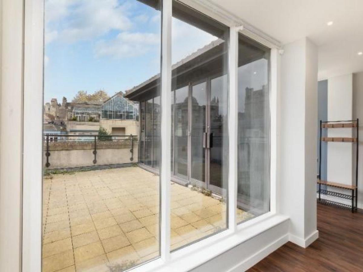 Picture of Apartment For Rent in Bath, Somerset, United Kingdom