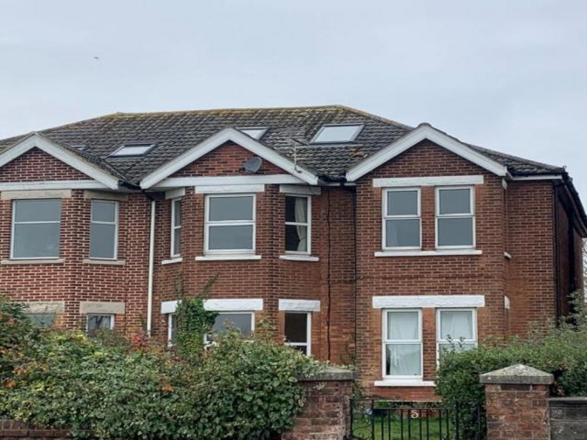 Picture of Apartment For Rent in Poole, Dorset, United Kingdom