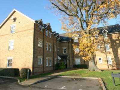 Apartment For Rent in Epsom, United Kingdom