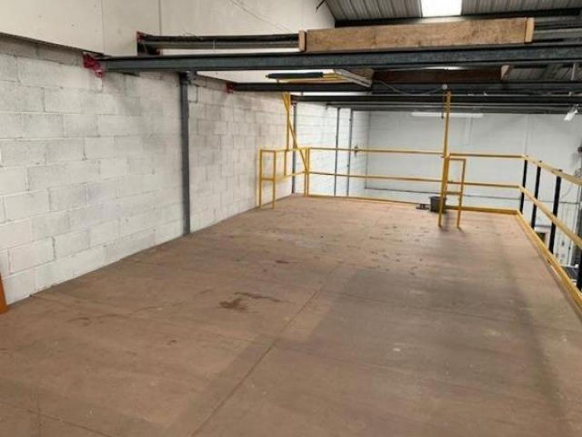 Picture of Industrial For Rent in Bradford, West Yorkshire, United Kingdom