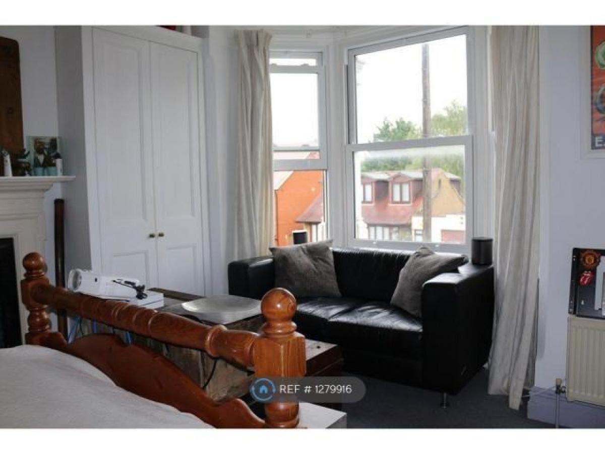 Picture of Apartment For Rent in Barnet, Hertfordshire, United Kingdom