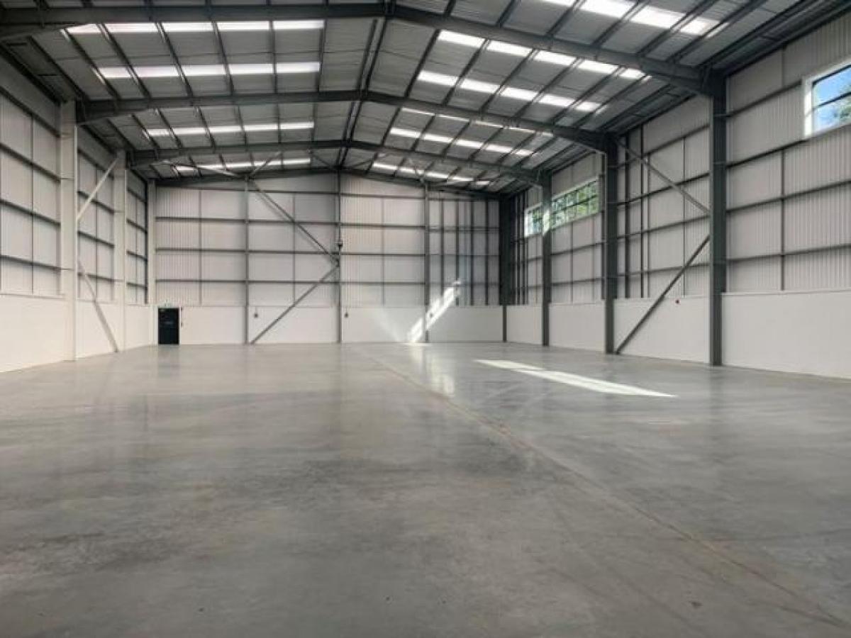 Picture of Industrial For Rent in Bracknell, Berkshire, United Kingdom