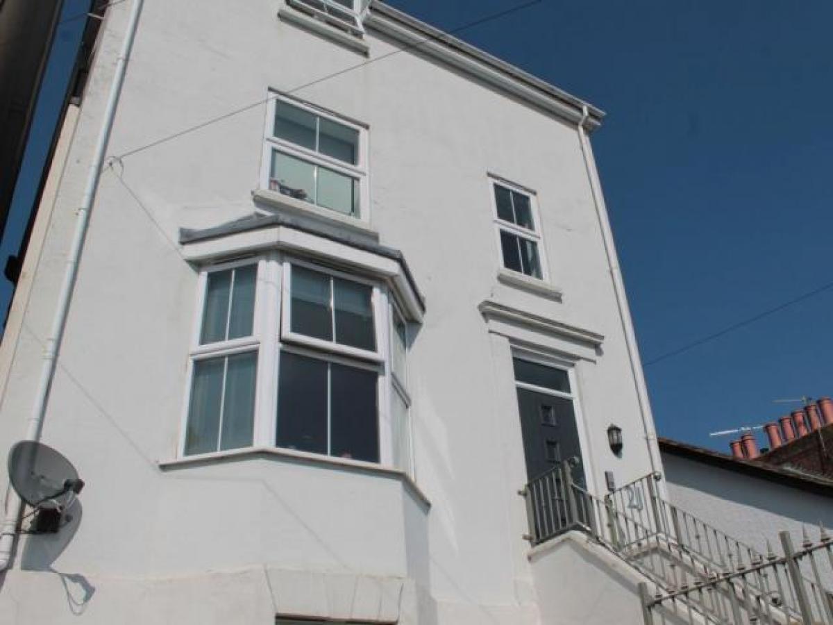 Picture of Apartment For Rent in Redhill, Surrey, United Kingdom