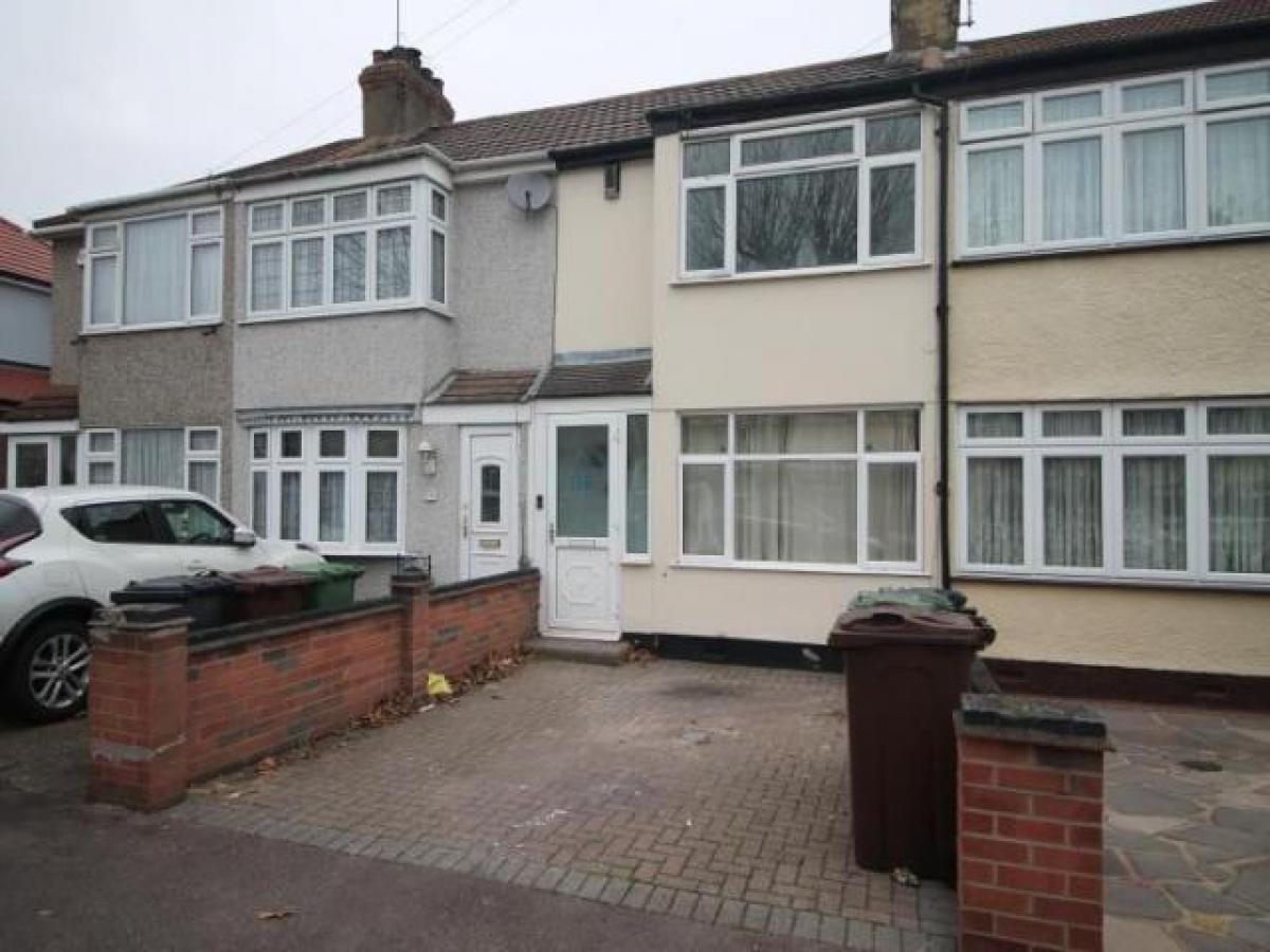 Picture of Home For Rent in Romford, Essex, United Kingdom