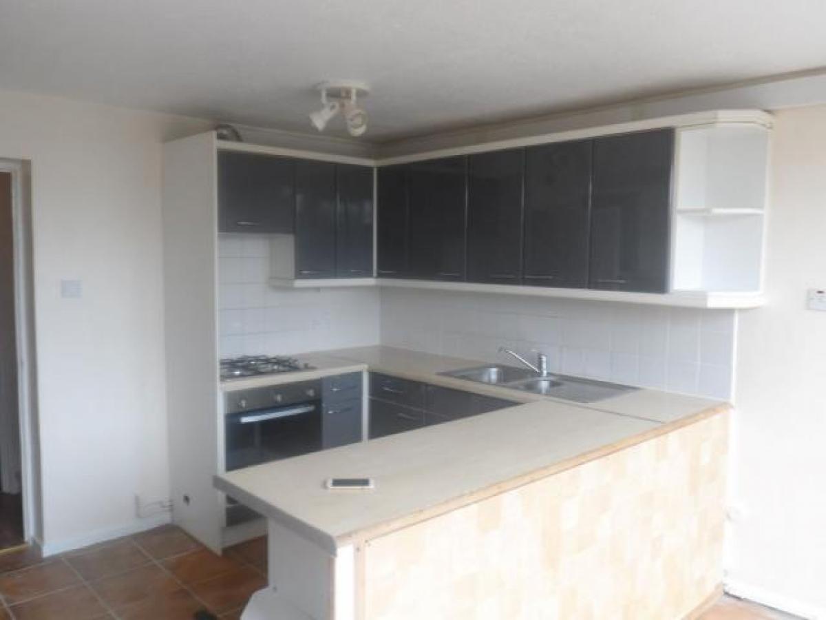 Picture of Apartment For Rent in Mitcham, Greater London, United Kingdom