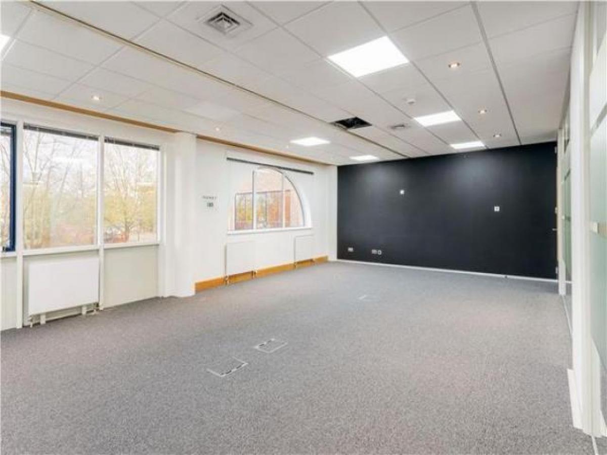 Picture of Office For Rent in Aylesbury, Buckinghamshire, United Kingdom