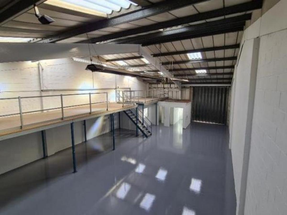 Picture of Industrial For Rent in Fareham, Hampshire, United Kingdom