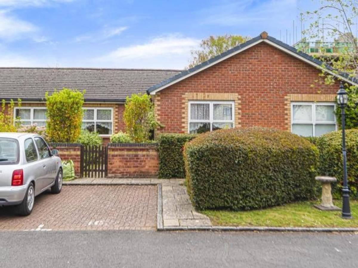 Picture of Bungalow For Rent in Oxford, Oxfordshire, United Kingdom