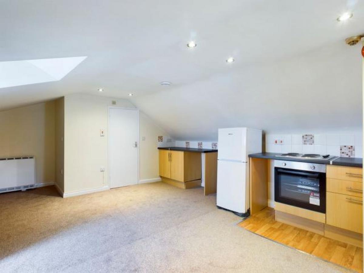 Picture of Apartment For Rent in Paignton, Devon, United Kingdom