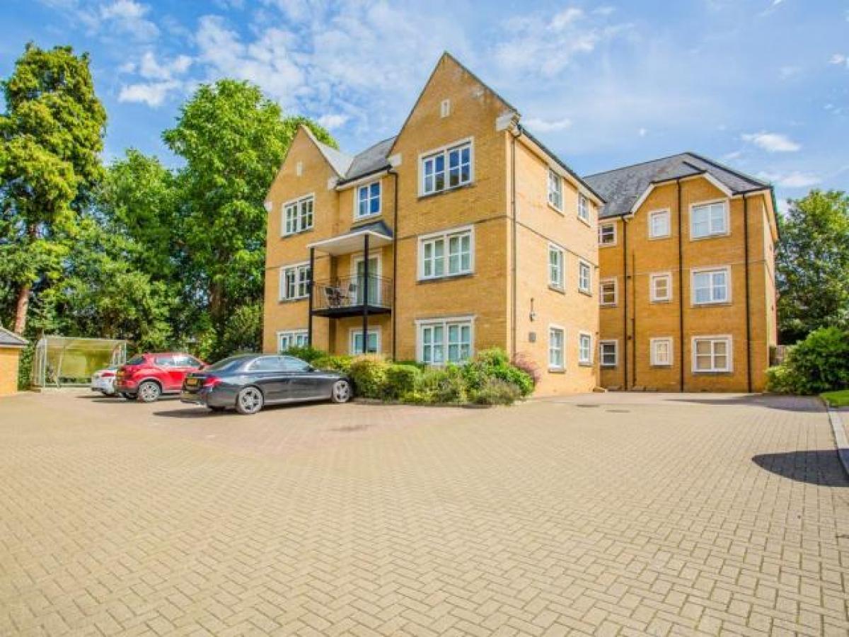 Picture of Apartment For Rent in Buckingham, Buckinghamshire, United Kingdom