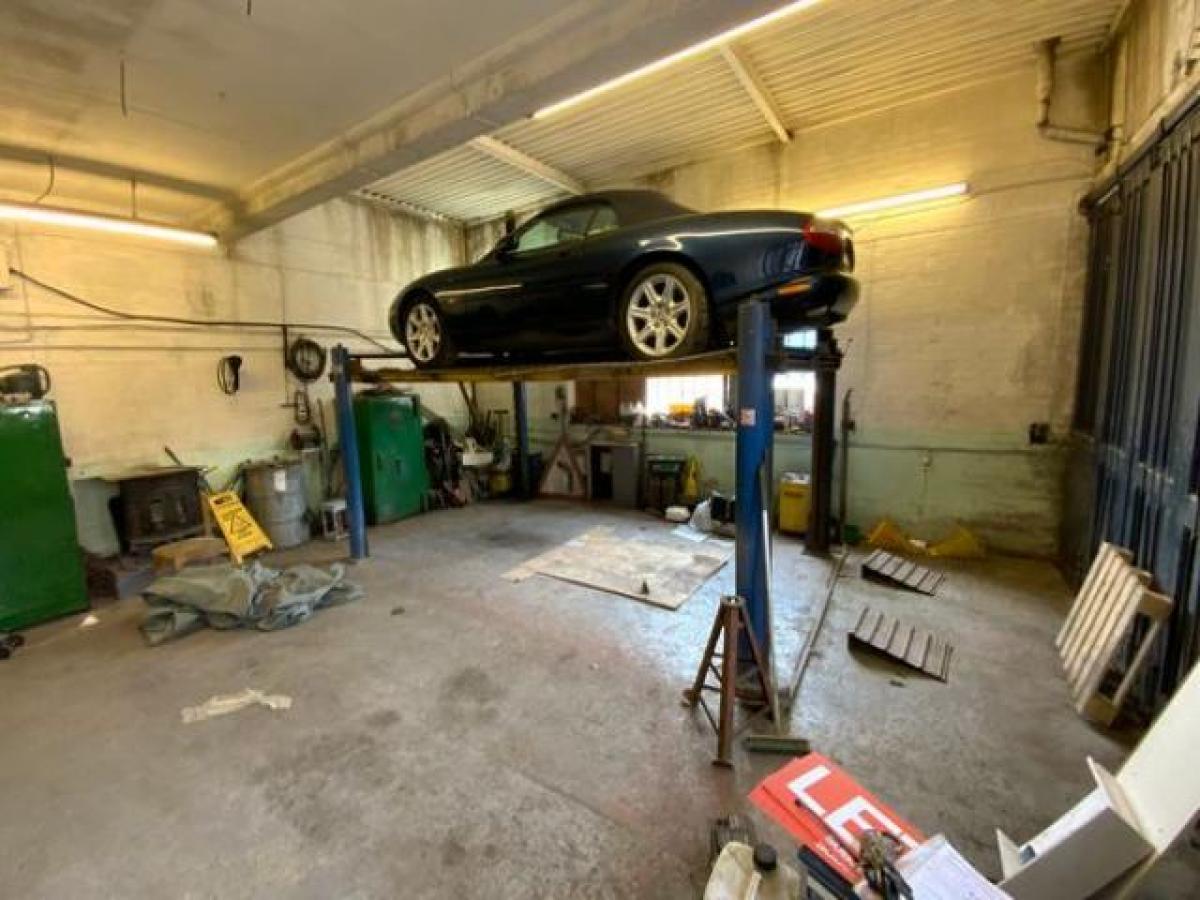 Picture of Industrial For Rent in Birmingham, West Midlands, United Kingdom