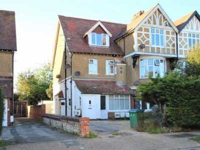 Apartment For Rent in Littlehampton, United Kingdom