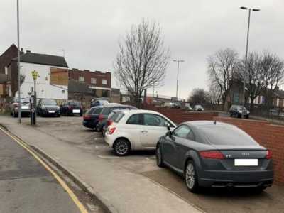 Retail For Rent in Pontefract, United Kingdom