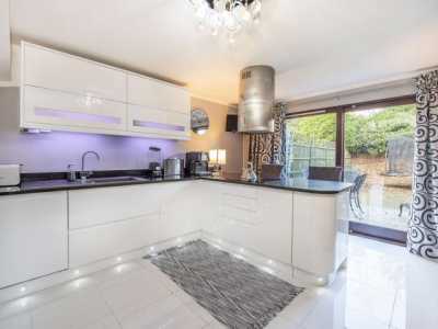 Home For Rent in Kingston upon Thames, United Kingdom